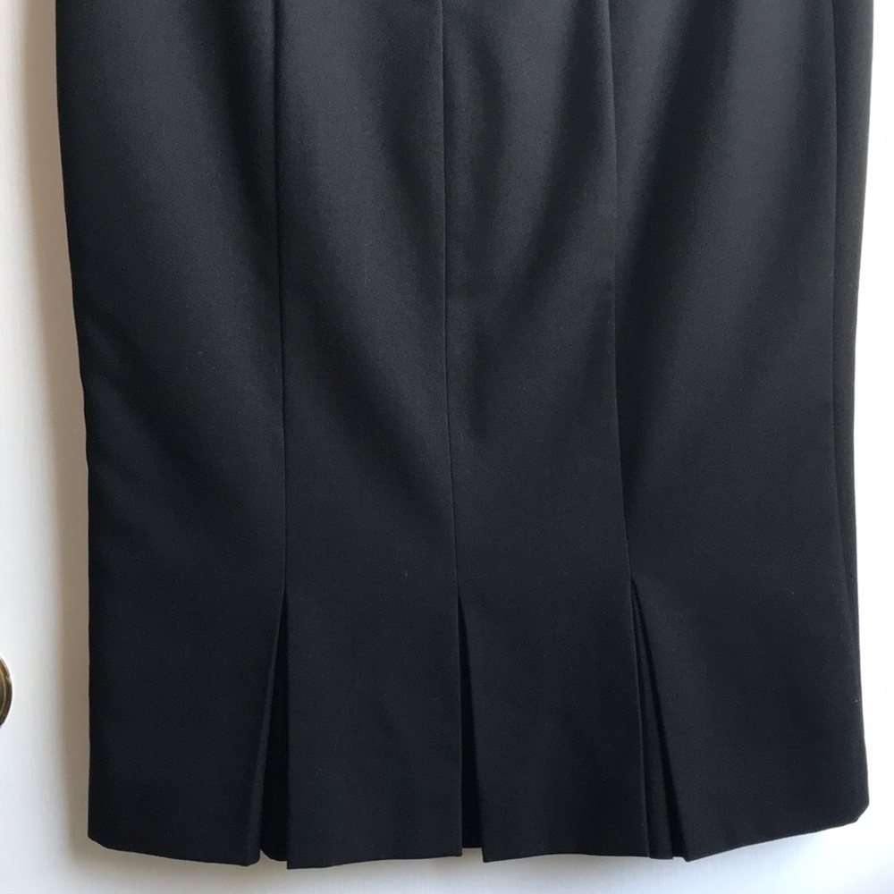 H&M Black Pencil Skirt with Fluting in Back Classic Sexy Pin up Retro size 6